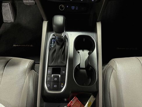 Used 2020 Hyundai Santa Fe Limited image 37