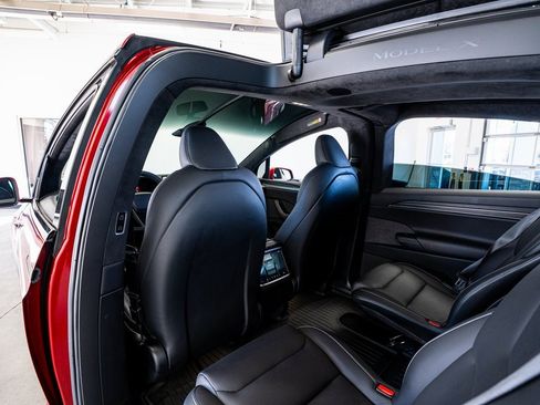 Used 2024 Tesla Model X Plaid image 51