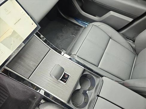 New 2026 Land Rover Range Rover Velar Dynamic SE image 22