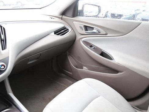 Used 2022 Chevrolet Malibu LT image 15