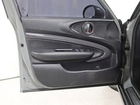 Used 2019 MINI Cooper Clubman S image 27