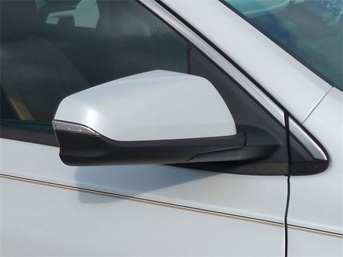 Certified 2020 GMC Terrain SLT w/ Preferred Package image 12