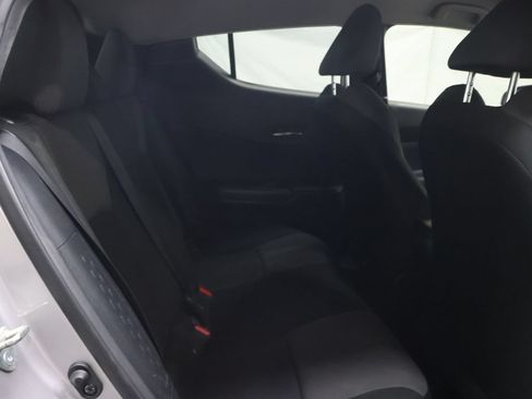 Used 2020 Toyota C-HR LE FWD image 12