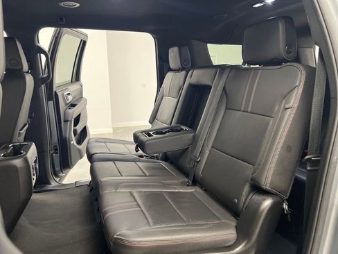 Used 2024 Chevrolet Suburban RST image 14