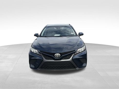 Used 2018 Toyota Camry SE w/ Convenience Package FWD image 10