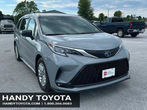 Certified 2023 Toyota Sienna XSE w/ XSE Plus Package AWD/4WD image 1