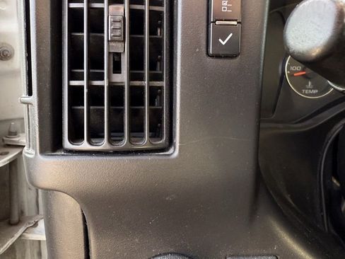 Used 2016 GMC Savana 2500 Extended image 7