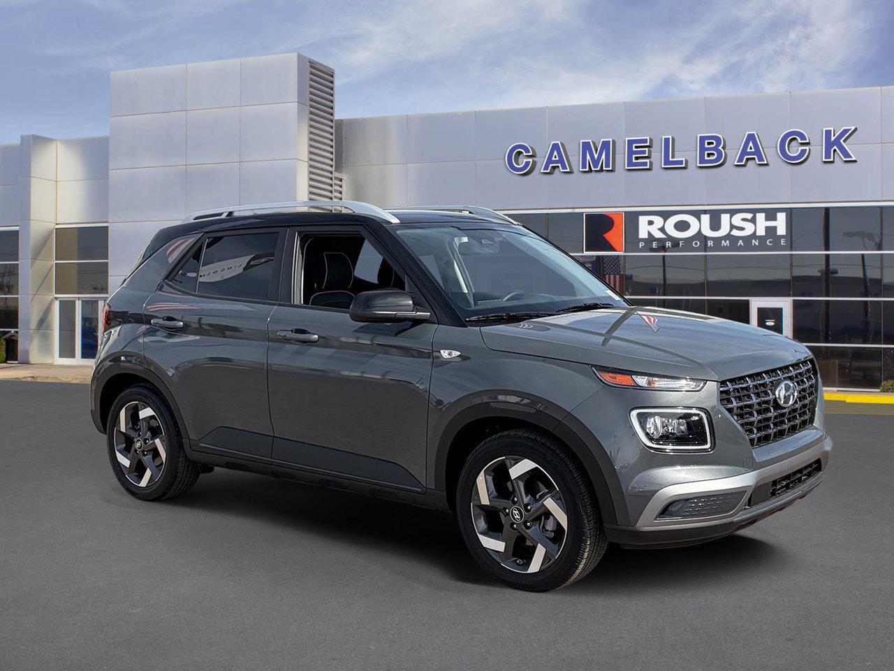 Used 2025 Hyundai Venue Limited FWD image 8