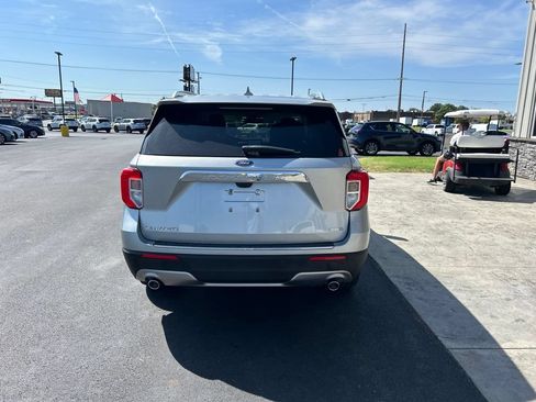 Used 2020 Ford Explorer Limited AWD/4WD image 4