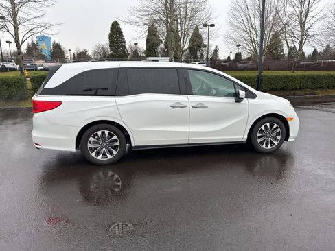 Certified 2023 Honda Odyssey EX-L image 8