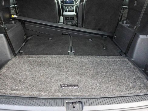 Used 2021 Volkswagen Atlas SEL Premium image 24