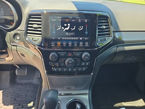Used 2021 Jeep Grand Cherokee Trailhawk AWD/4WD image 20