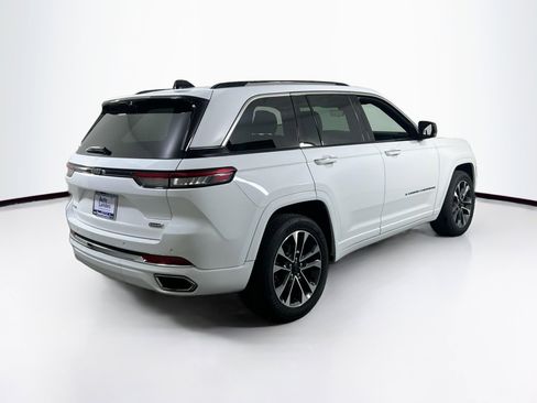 Used 2023 Jeep Grand Cherokee Overland w/ Adv Protech Group III image 5