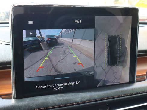 Used 2020 Lincoln Aviator Reserve w/ Equipment Group 201A image 12