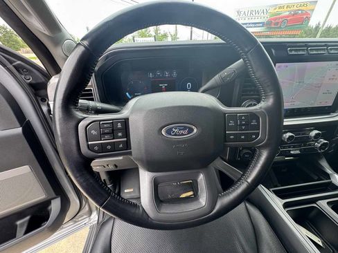 Used 2024 Ford F350 Lariat w/ Lariat Ultimate Package AWD/4WD image 13