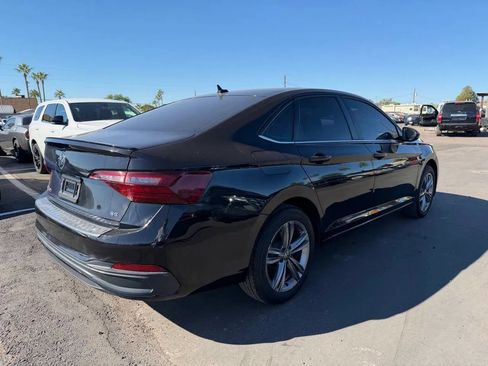 Used 2023 Volkswagen Jetta SE FWD image 12