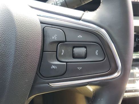 Used 2025 Buick Envista Sport Touring w/ Convenience I Package FWD image 25