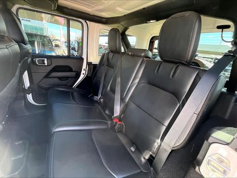 Used 2022 Jeep Wrangler Unlimited Rubicon 4xe w/ Steel Bumper Group image 21