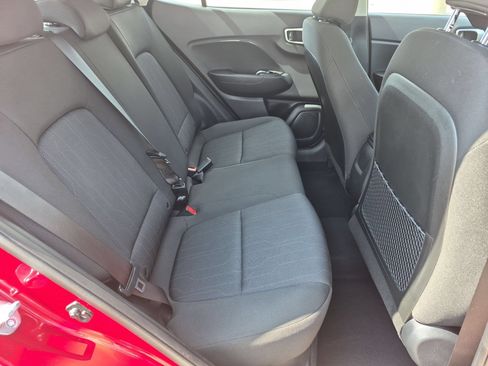 Used 2023 Hyundai Venue SE w/ Cargo Package FWD image 25