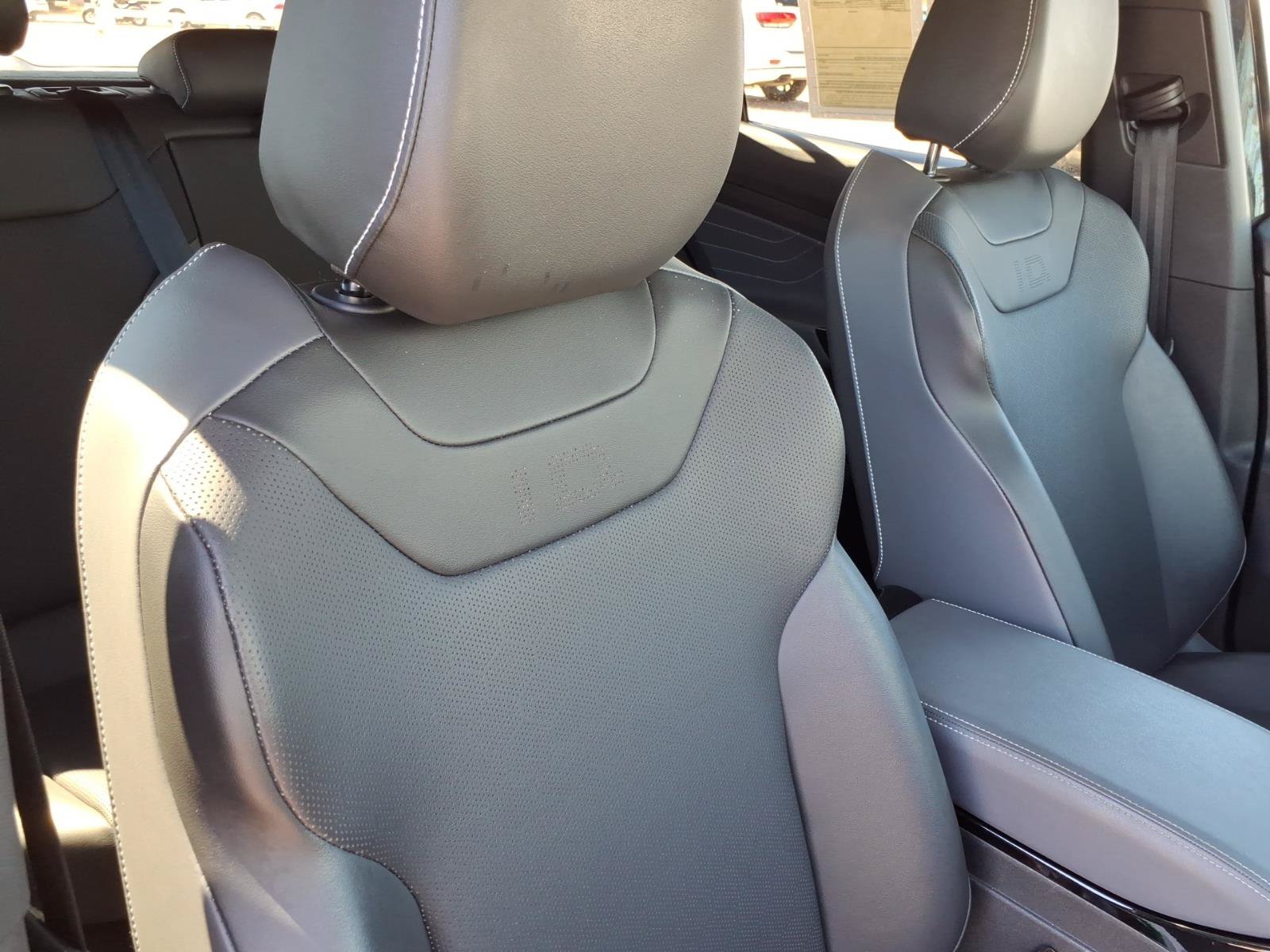 Certified 2023 Volkswagen ID.4 Pro S AWD/4WD image 14