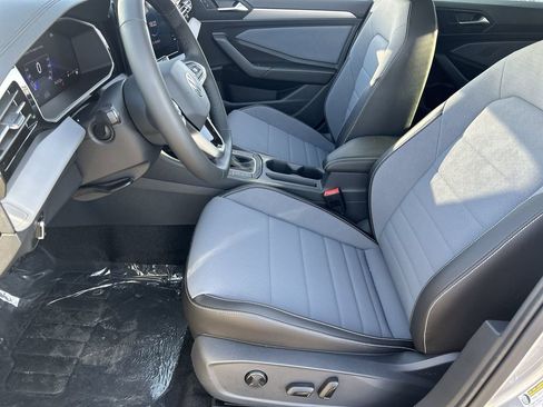 New 2026 Volkswagen Jetta SE FWD image 15