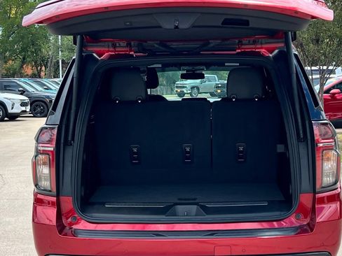 Certified 2024 Chevrolet Tahoe Z71 w/ Luxury Package AWD/4WD image 25