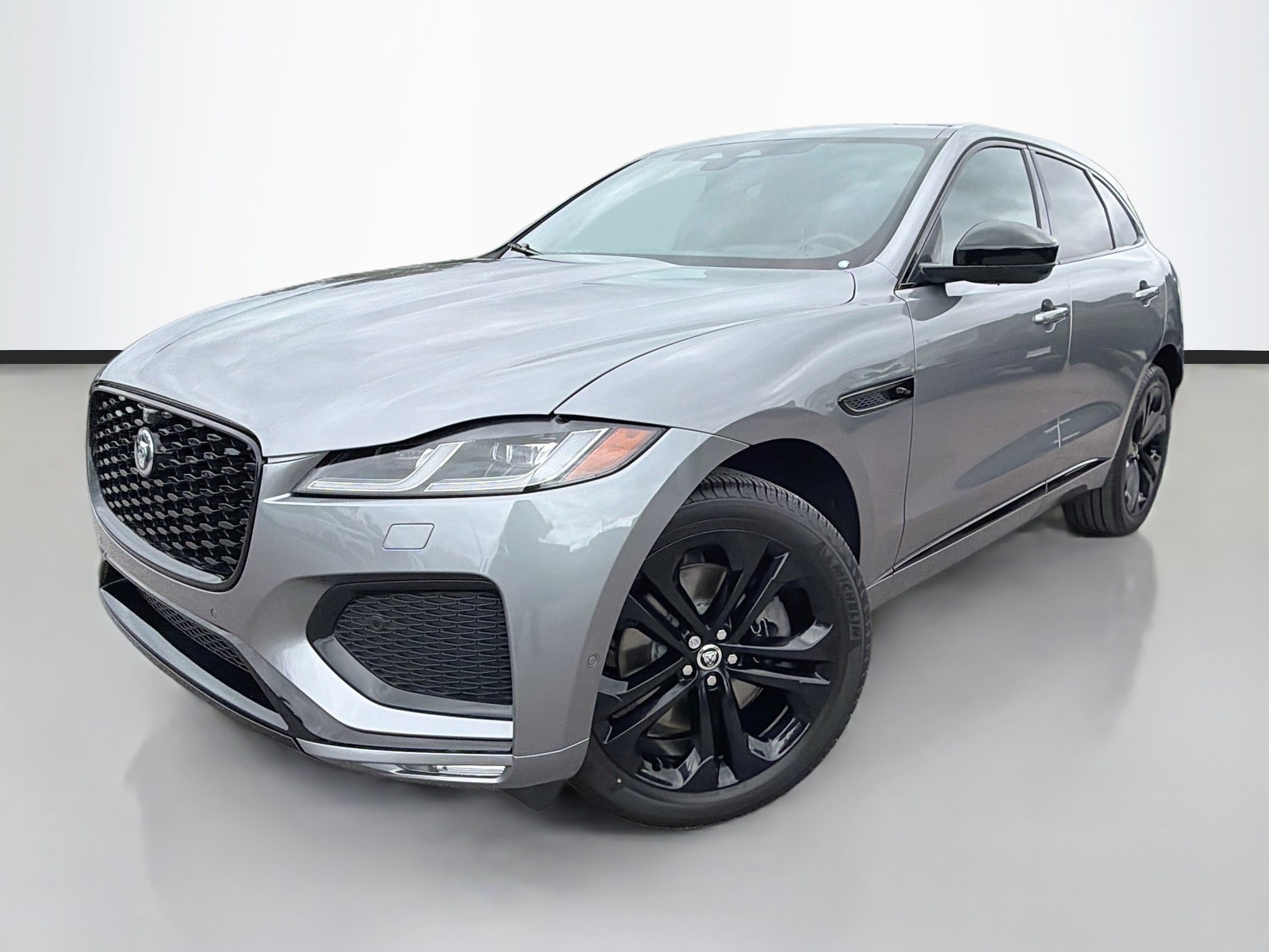 Used 2026 Jaguar F-PACE R-Dynamic S AWD/4WD image 1
