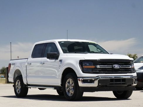 Used 2025 Ford F150 XLT w/ Equipment Group 301A Standard AWD/4WD image 26