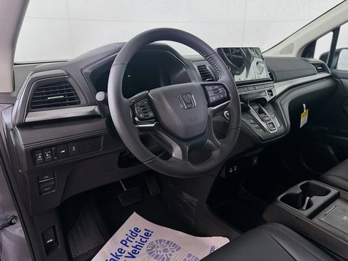 New 2026 Honda Odyssey EX-L image 9