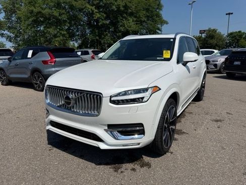 Used 2025 Volvo XC90 B5 Plus w/ Protection Package Premier AWD/4WD image 1