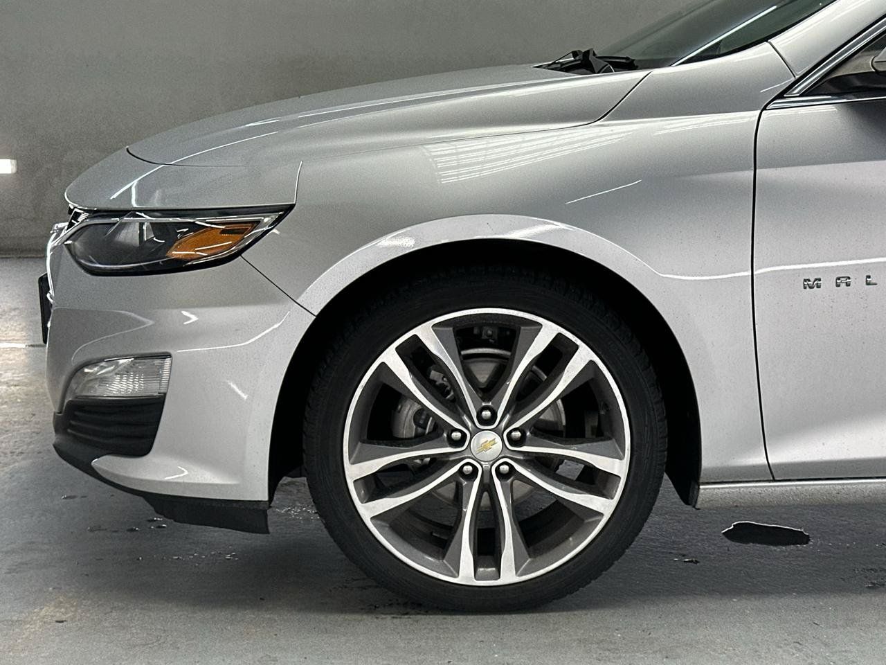 Used 2022 Chevrolet Malibu LT FWD image 4