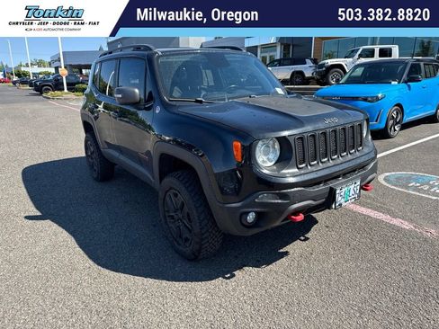 Used 2018 Jeep Renegade Trailhawk AWD/4WD image 1