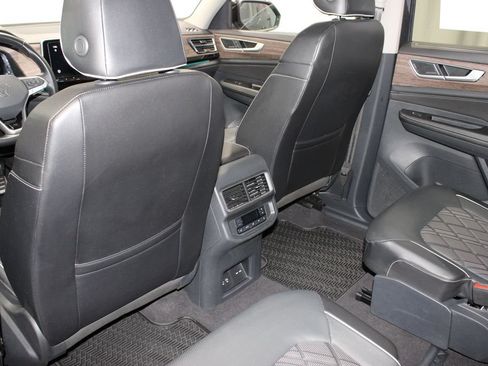 Used 2024 Volkswagen Atlas SEL Premium R-Line AWD/4WD image 22