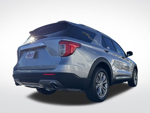 Certified 2022 Ford Explorer Limited image 9