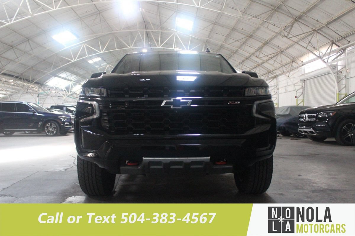 Used 2023 Chevrolet Suburban Z71 w/ Luxury Package AWD/4WD image 5