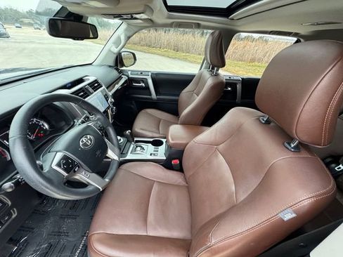 Used 2022 Toyota 4Runner Limited image 29