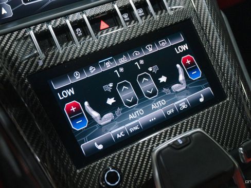 Used 2019 Lamborghini Urus image 41