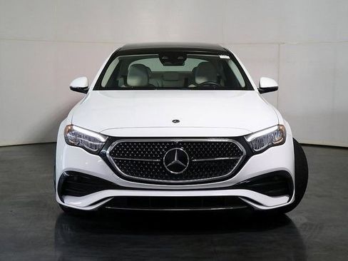 Used 2024 Mercedes-Benz E 350 4MATIC Sedan image 27