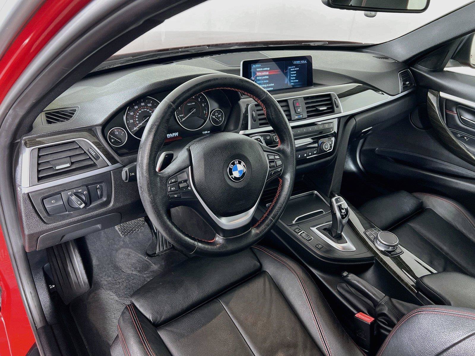 Used 2017 BMW 330i xDrive Sedan AWD/4WD image 10