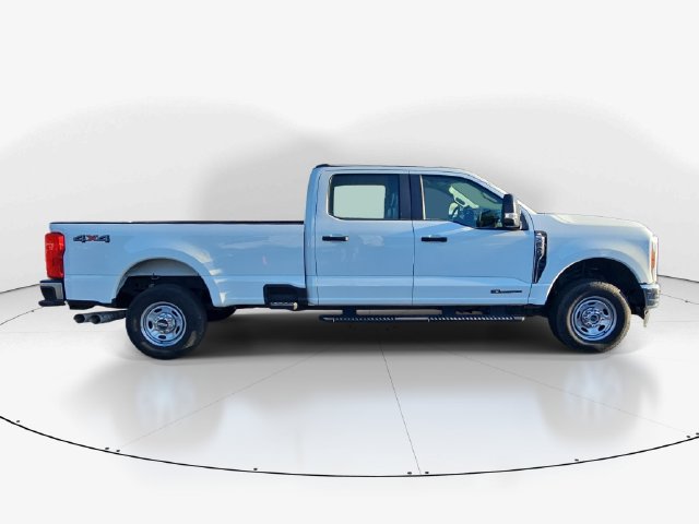 Used 2023 Ford F250 XL w/ XL Chrome Package AWD/4WD image 2