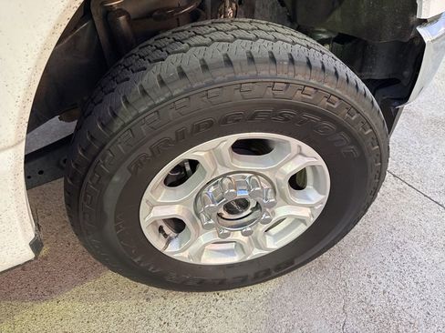 Used 2025 Ford F250 XLT w/ FX4 Off-Road Package image 15