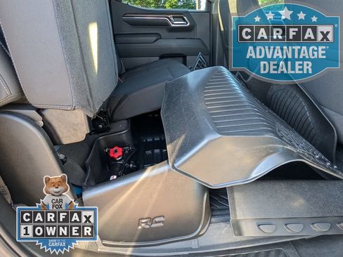 Used 2024 Chevrolet Silverado 1500 LT AWD/4WD image 23