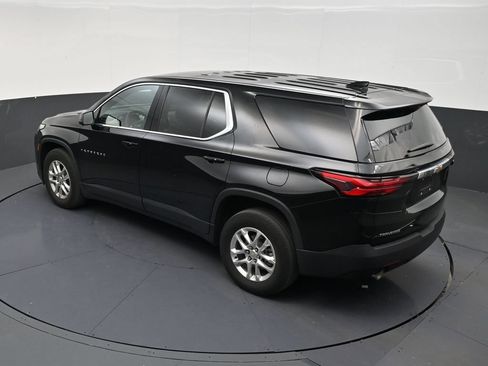 Used 2023 Chevrolet Traverse LS FWD image 14