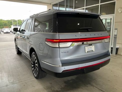 Used 2023 Lincoln Navigator L Black Label AWD/4WD image 21