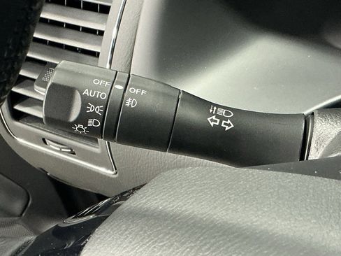 Used 2024 Nissan Armada SL w/ Captain's Chairs Package image 17