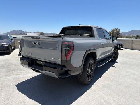 Used 2025 GMC Sierra EV Denali AWD/4WD image 4