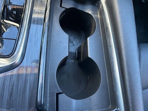 Used 2024 Buick Enclave Premium image 31