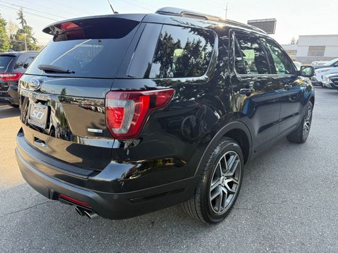 Used 2018 Ford Explorer Sport image 5