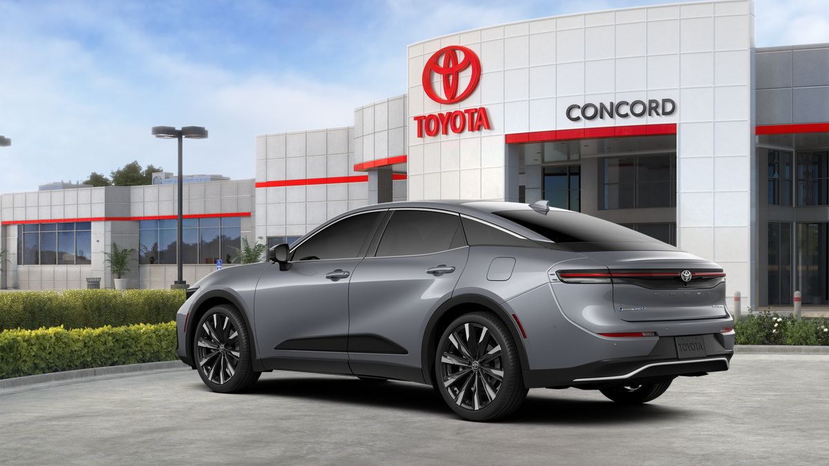 New 2026 Toyota Crown Platinum AWD/4WD image 35