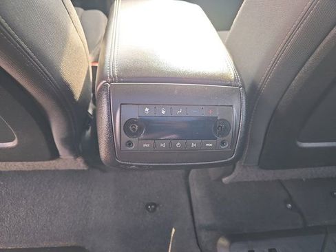 Used 2016 Chevrolet Traverse LT w/ Traveler's Package image 11